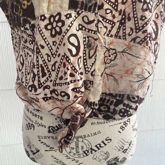 Chico's Design Sleeveless Funky Patchwork Bohemian Tie Front Blouse Size 2 (H6) - Picture 7 of 11